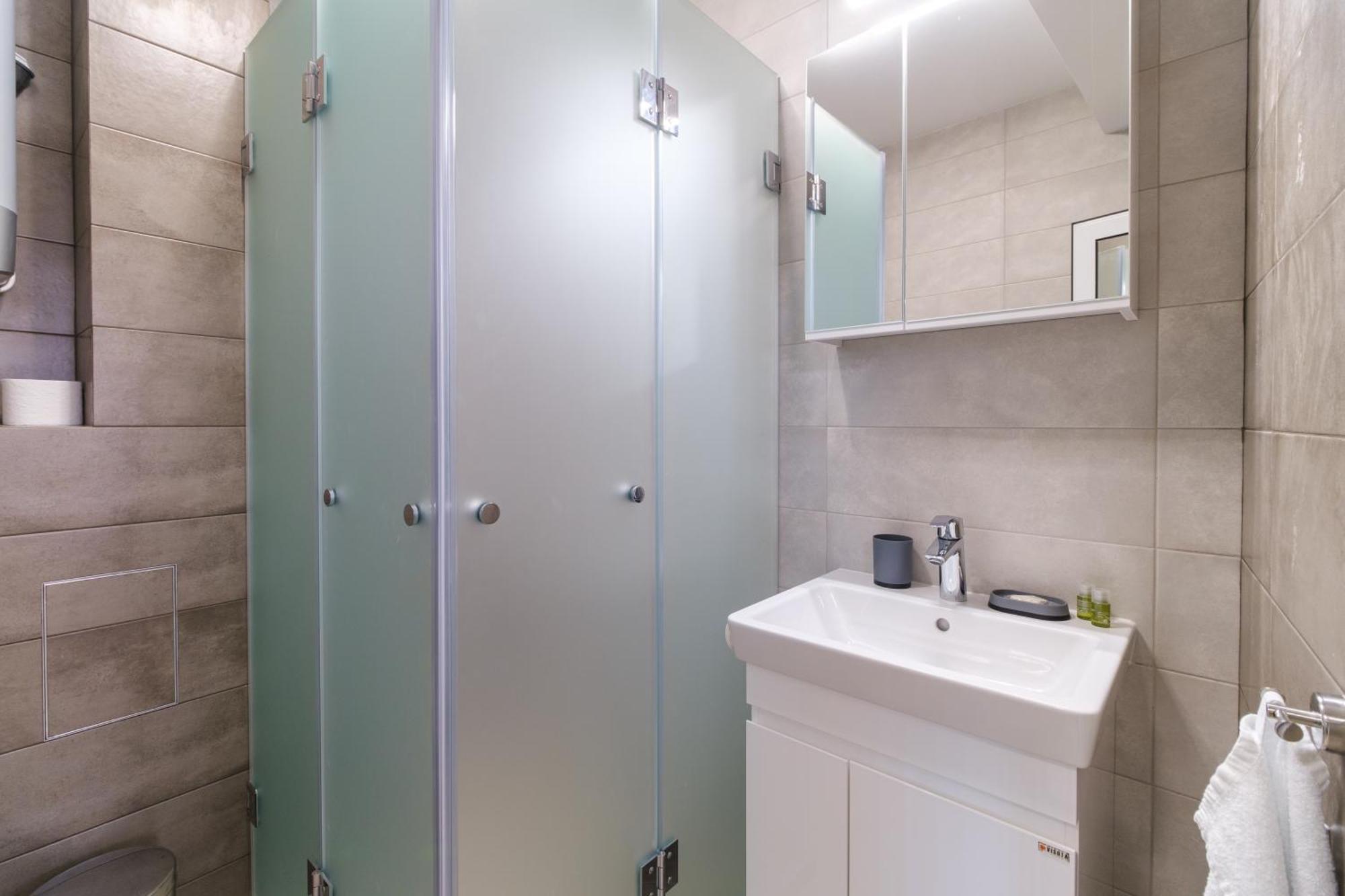 Modern 1-Bedroom Apartment With Free Parking Plovdiv Ngoại thất bức ảnh